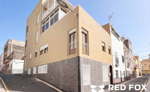 Townhouse in Salud-La Salle, Santa Cruz De Tenerife, Spain 1