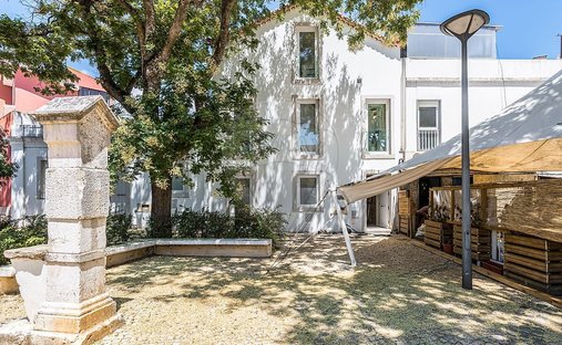 Villa in Paco de Arcos, Lisbon, Portugal 1