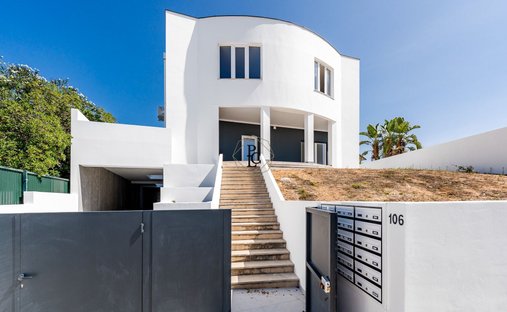 House in Leiria, Pousos, Barreira e Cortes, Leiria District, Portugal 1