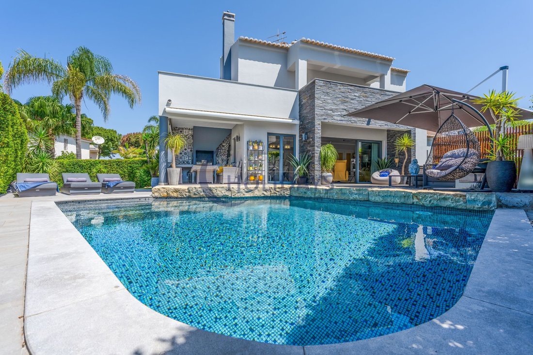 Villa in Vilamoura, Quarteira, Algarve 1 - 18482426