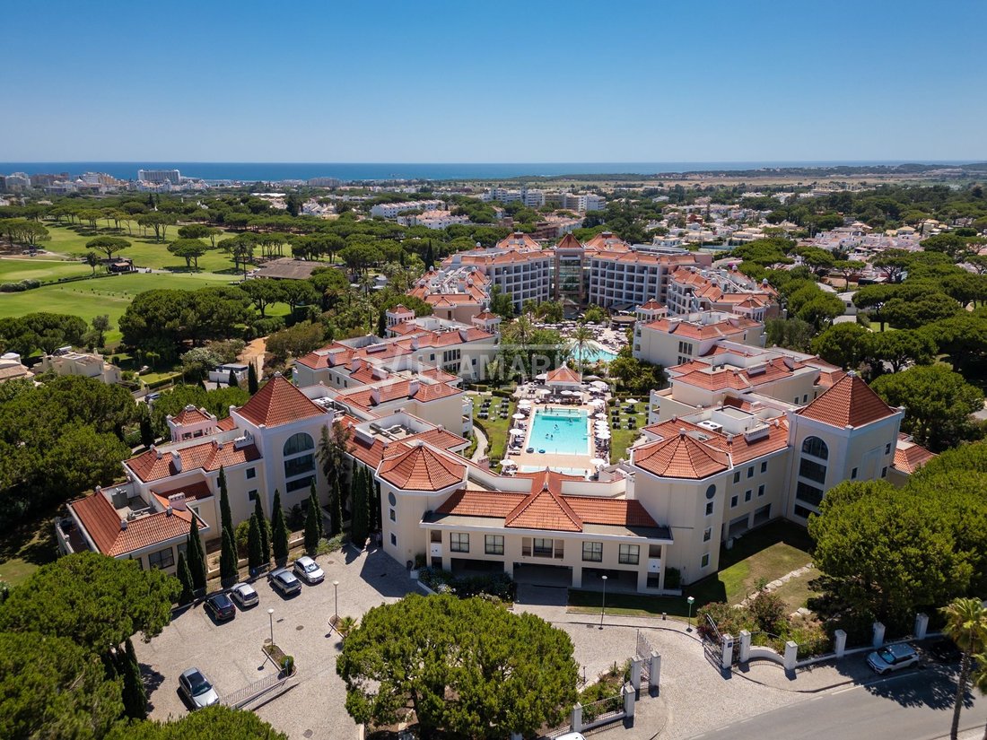Apartment in Vilamoura, Quarteira, Algarve 1 - 18482424