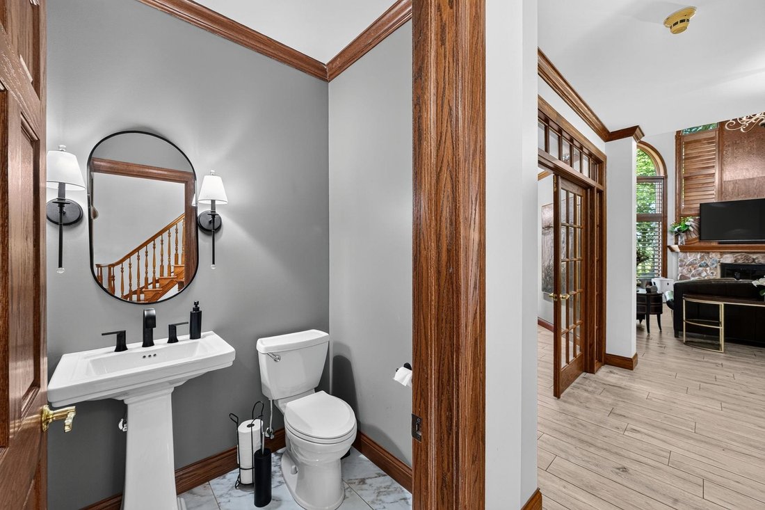 House in Middlebury, Indiana, United States 5 - 18482471