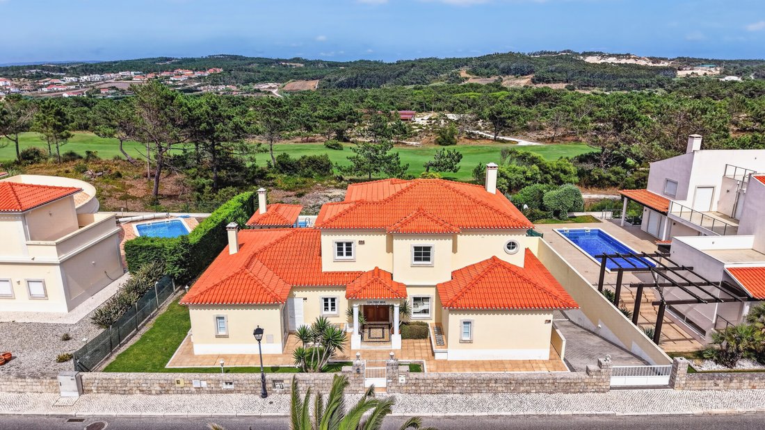 Villa in Amoreira, Leiria District, Portugal 1 - 18482563