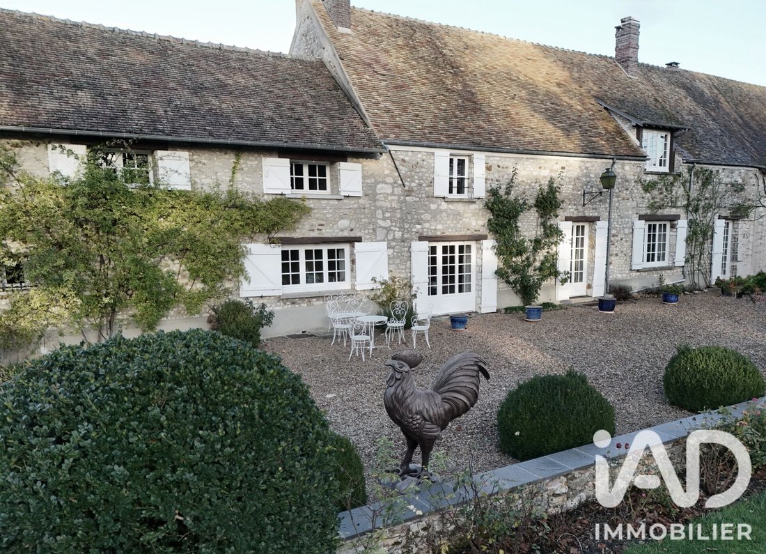 House in Breval, Ile-de-France, France 1 - 16668618