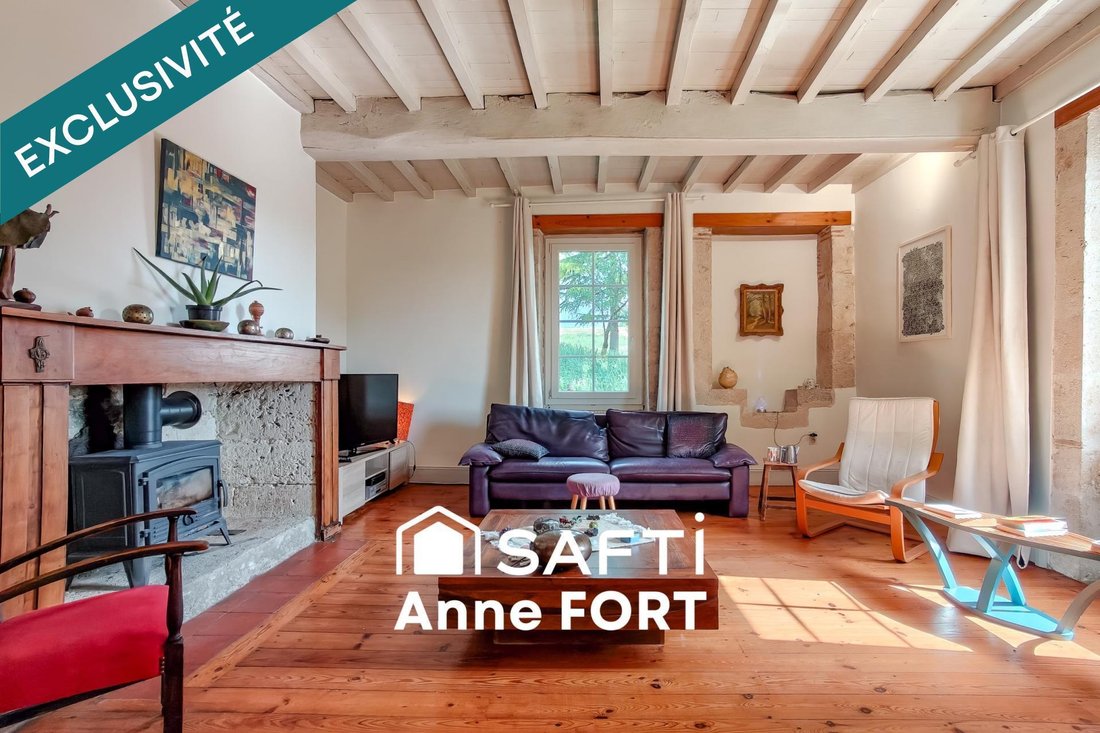 House in La Sauvetat-de-Saveres, Nouvelle-Aquitaine, France 1 - 17871559