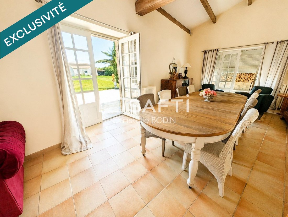 House in Saint-Jean-de-Liversay, Nouvelle-Aquitaine, France 3 - 18062368