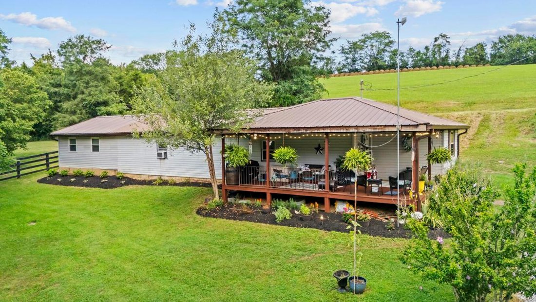 House in Carlisle, Kentucky, United States 4 - 18482665