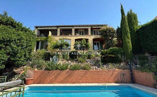 Villa in Les Issambres, Roquebrune-sur-Argens, France 1