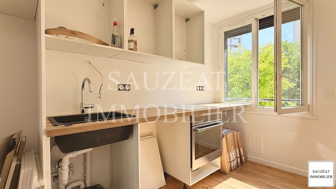 Apartment in Montrouge, Ile-de-France, France 5 - 18483509