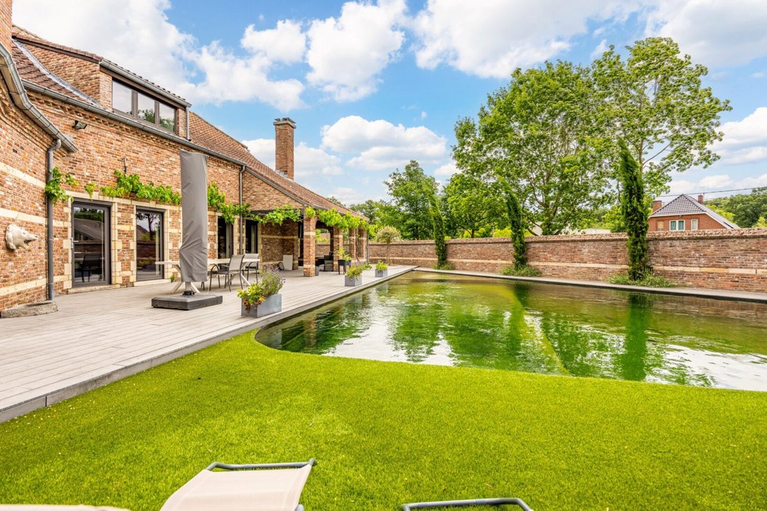 Villa in Hasselt, Flanders, Belgium 2 - 16642752
