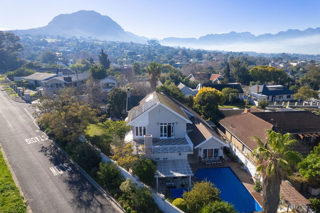 House in Prince Albert Local Municipality, Western Cape, South Africa 3 - 18485223