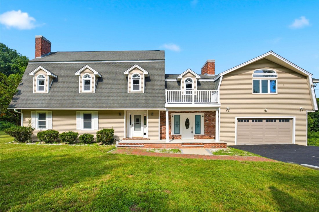 House in Hudson, New Hampshire, United States 1 - 18483426