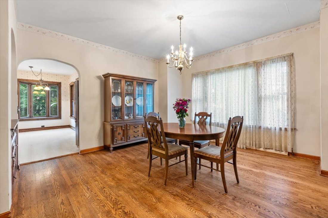 House in Des Plaines, Illinois, United States 5 - 18483373