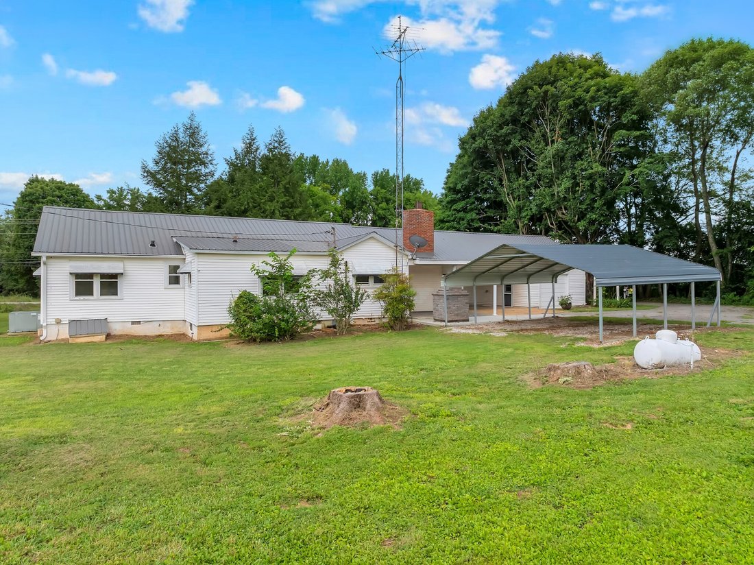 House in Decherd, Tennessee, United States 3 - 18486491