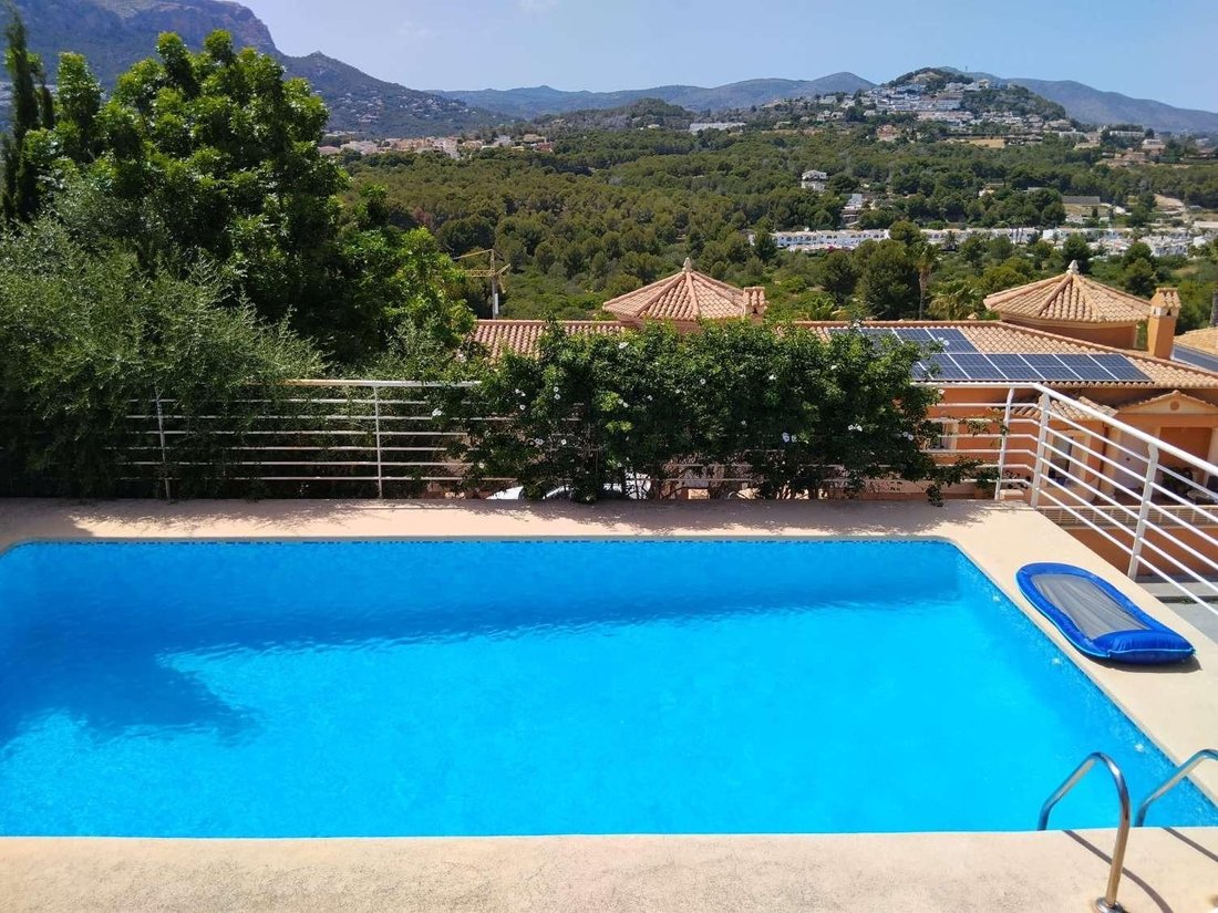Villa in Calp / Calpe, Valencian Community, Spain 3 - 18485338