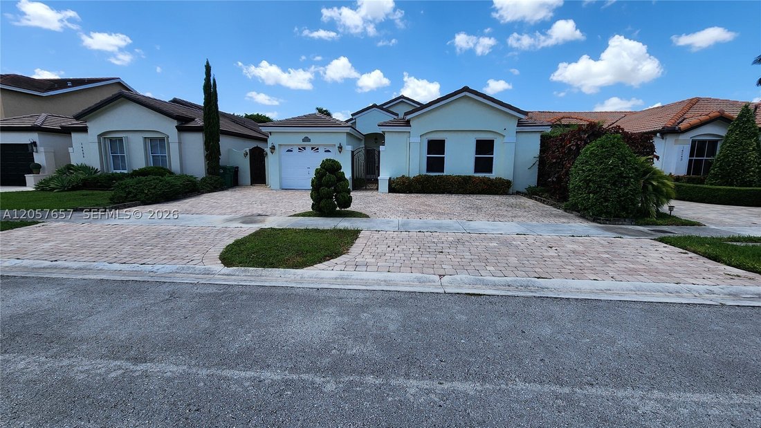 House in West Miami, Florida, United States 2 - 18485472