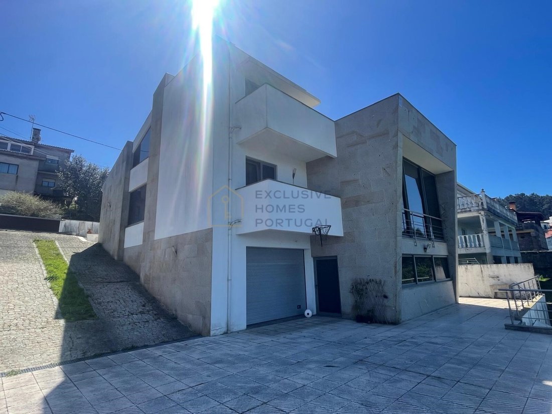 House in Vila Praia de Ancora, Viana do Castelo District, Portugal 2 - 18486940