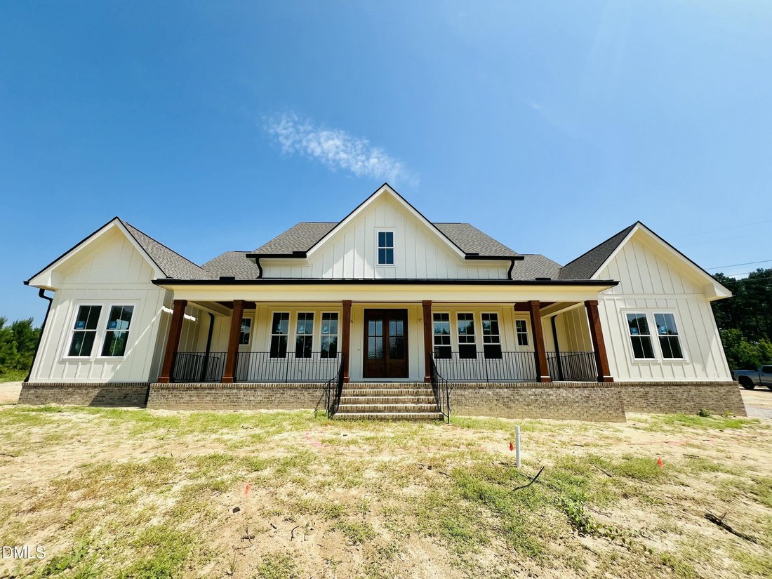 House in Four Oaks, North Carolina, United States 1 - 18152843