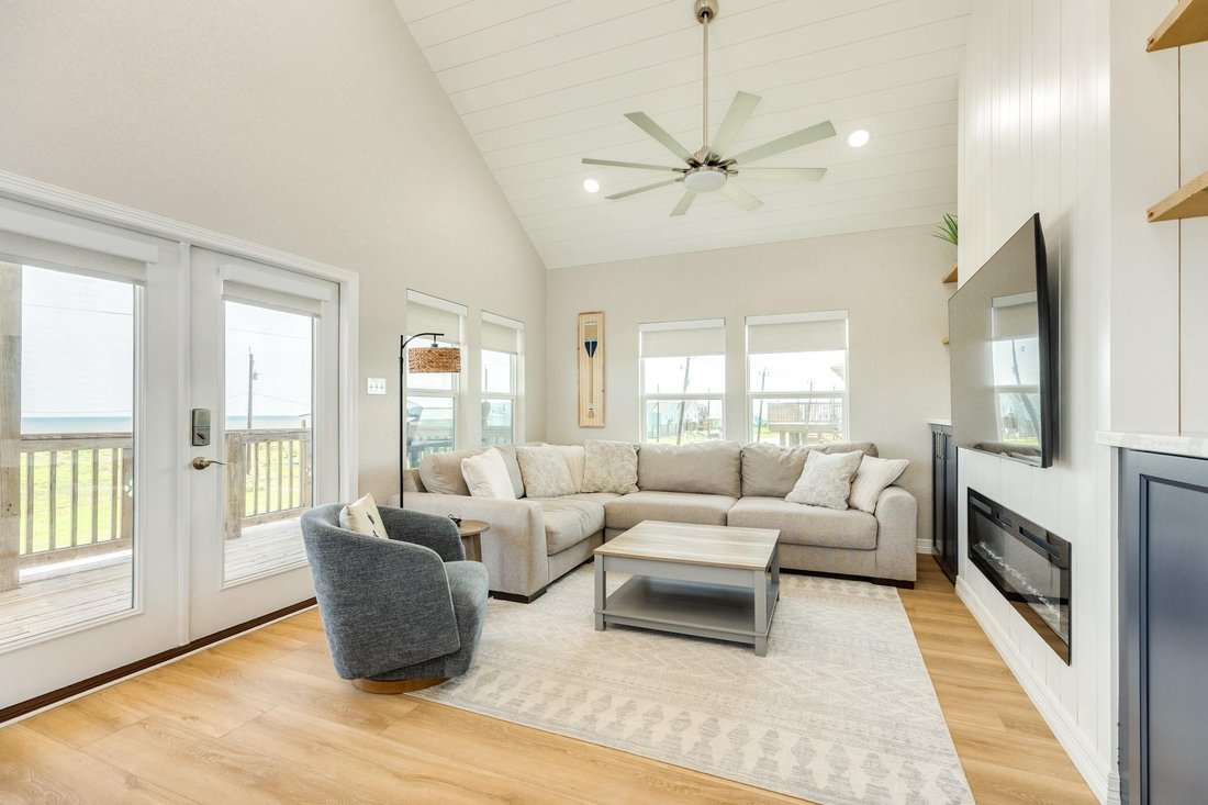 House in Freeport, Texas, United States 2 - 18486264