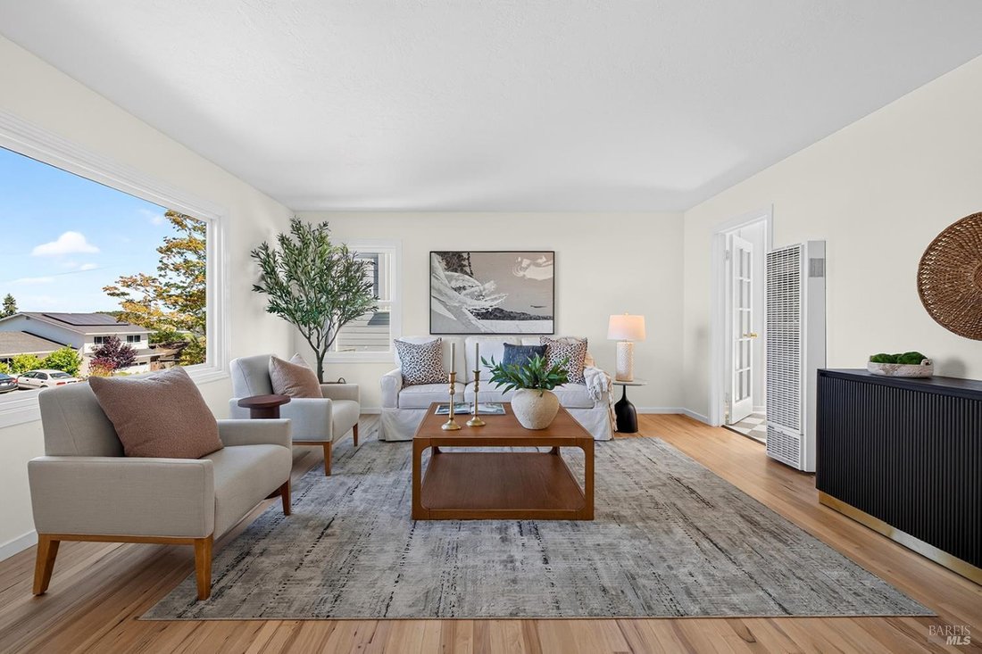House in Petaluma, California, United States 4 - 18486683