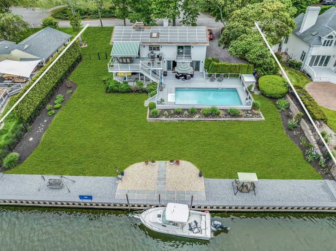 House in Hampton Bays, New York, United States 2 - 18063752