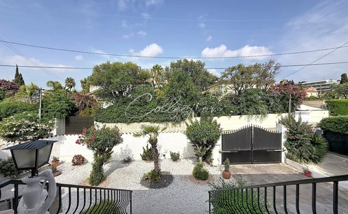 Villa in Les Cougoulins-Rastines, Antibes, France 1