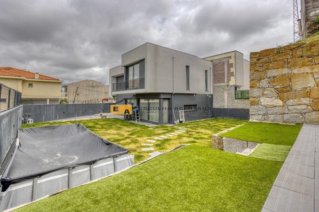 Townhouse in Senhora da Hora, Porto District, Portugal 4 - 18488135