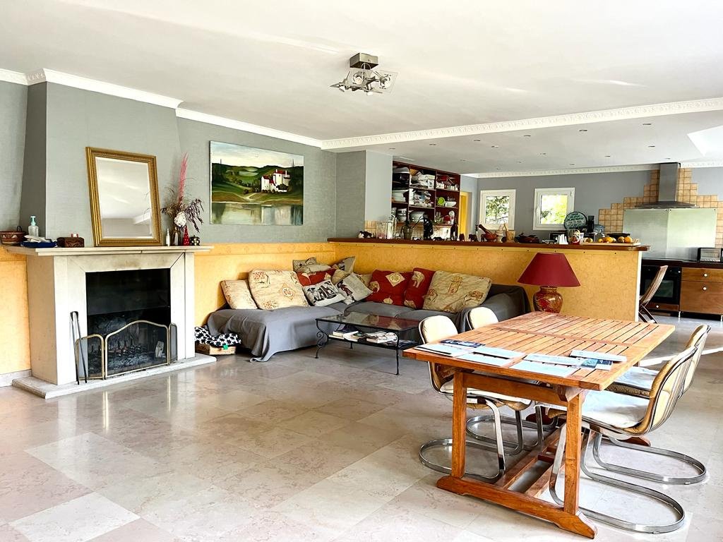 House in Chateau de Vaucresson, Vaucresson, France 5 - 18485610