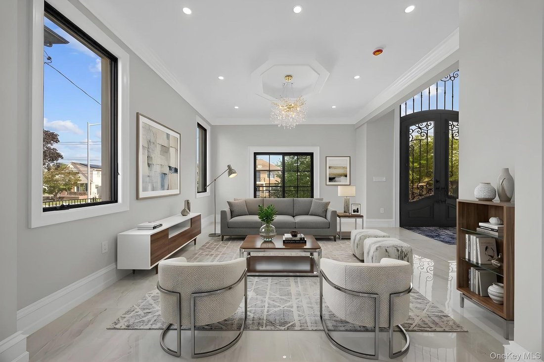 House in New York, New York, United States 3 - 18485533
