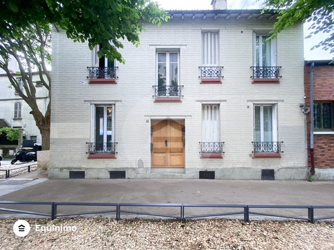 Apartment in Les Lilas, Ile-de-France, France 1 - 18483504