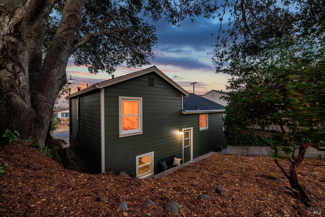 House in Petaluma, California, United States 2 - 18486683