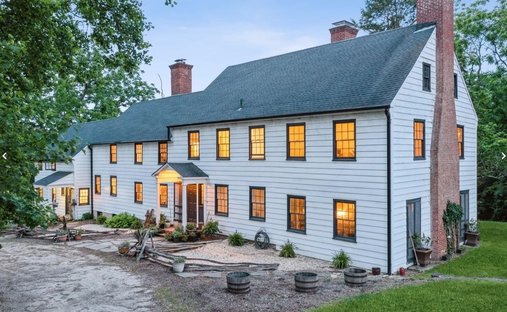 House in Smithtown, New York, United States 1