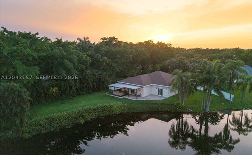 House in Davie, Florida, United States 1