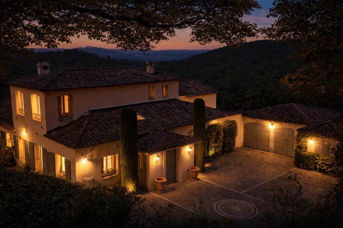 Villa in La Garde-Freinet, Provence-Alpes-Côte d'Azur, France 3 - 17814170