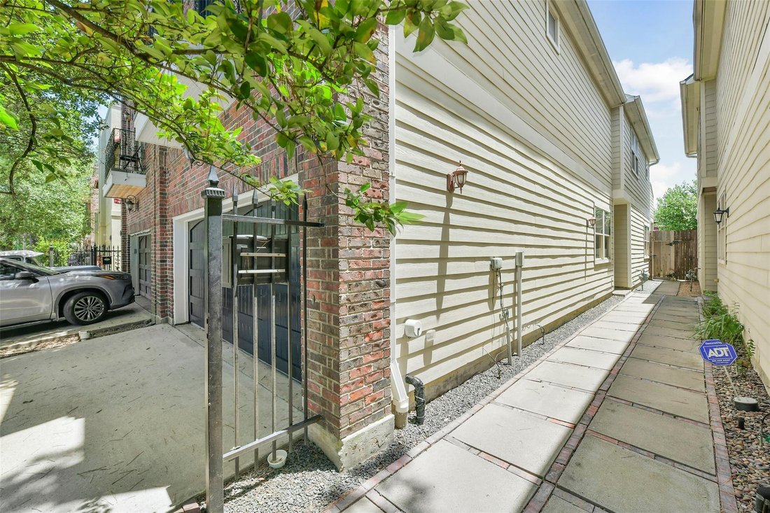 House in Houston, Texas, United States 3 - 18460020