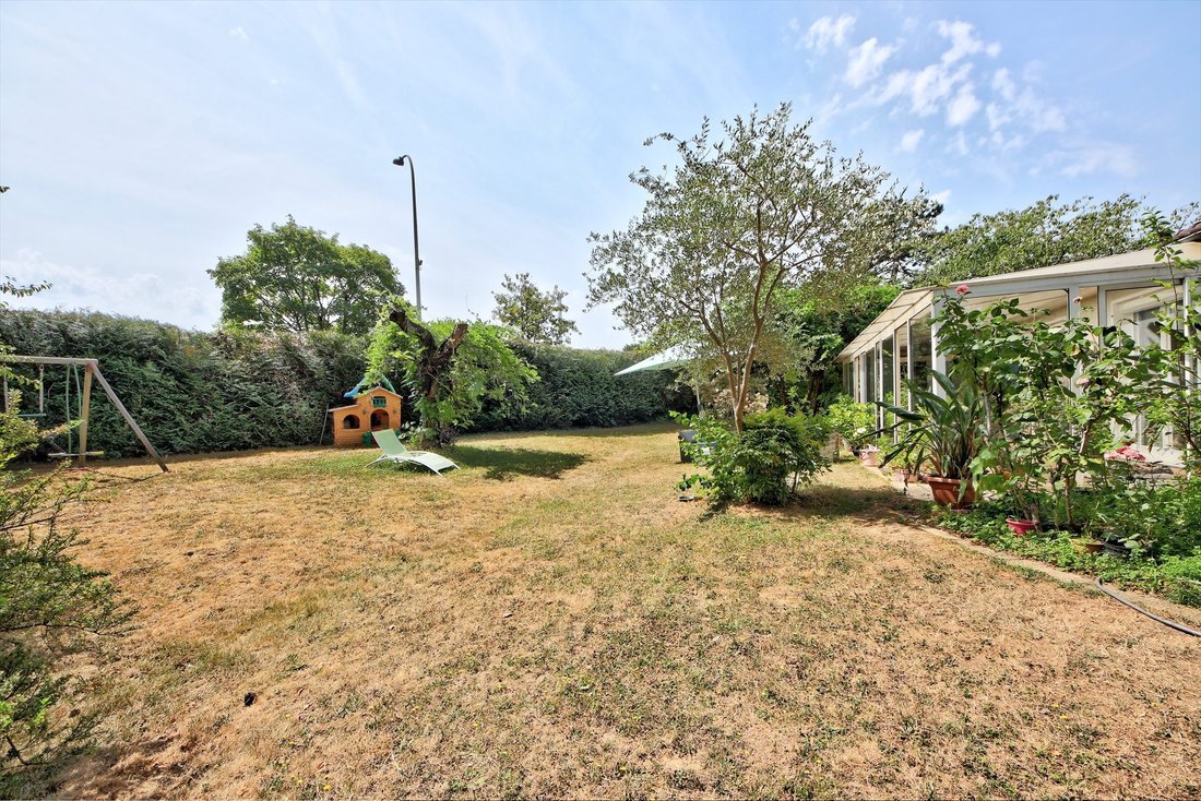 House in Centre Ville, Plaisir, France 5 - 16468142