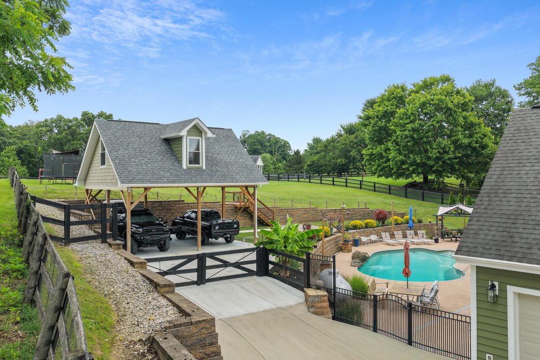 House in Walton, Kentucky, United States 5 - 18483357