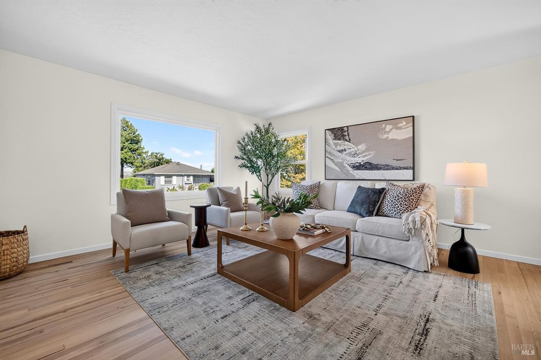 House in Petaluma, California, United States 5 - 18486683