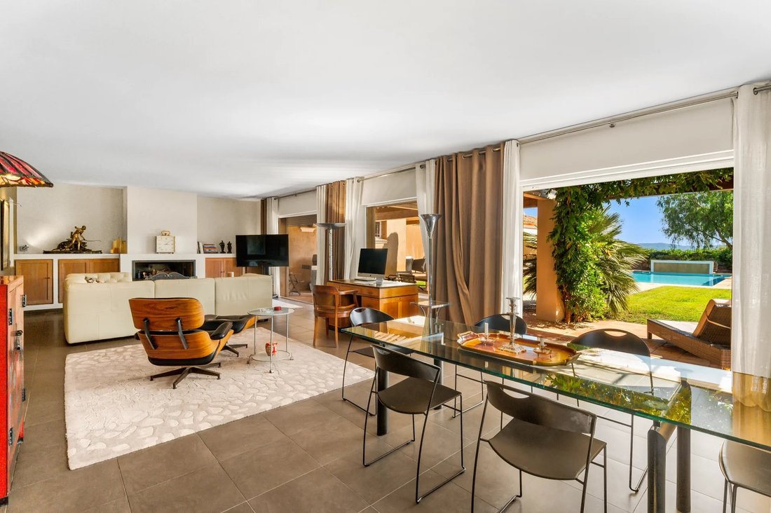 Villa in Grimaud, Provence-Alpes-Côte d'Azur, France 5 - 16183069
