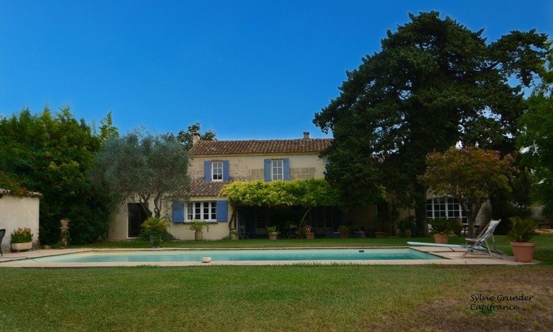 House in Arles, Provence-Alpes-Côte d'Azur, France 1 - 18483744