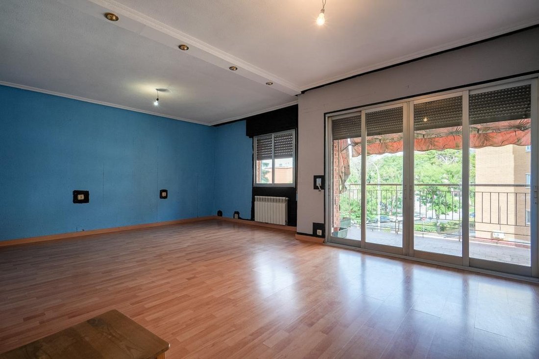 Apartment in Ciudad Lineal, Madrid, Spain 5 - 18485952