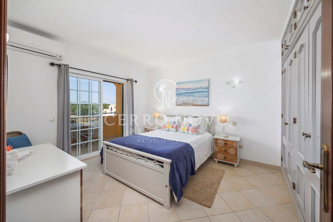Villa in Quarteira, Algarve, Portugal 5 - 18487853