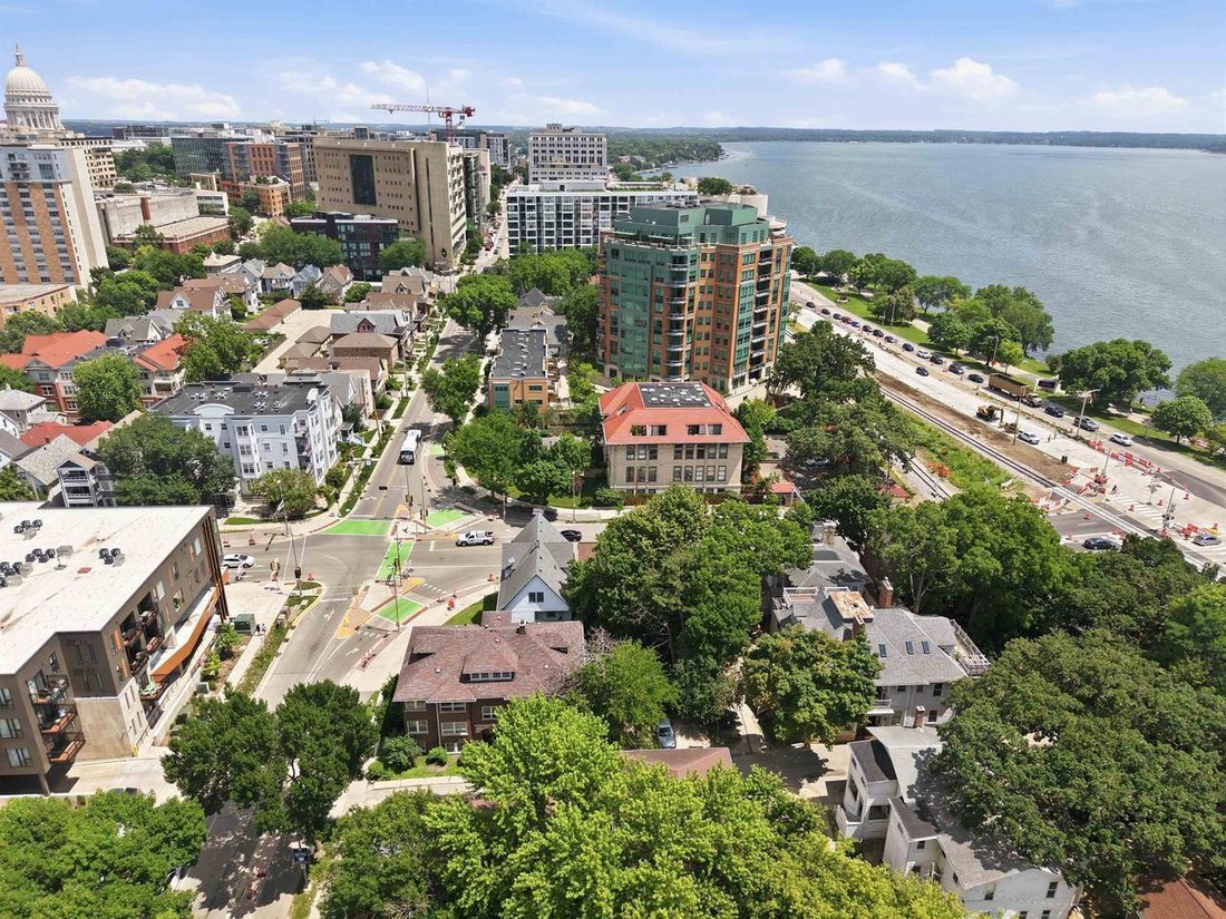 Madison, Wisconsin, United States 4 - 18485501