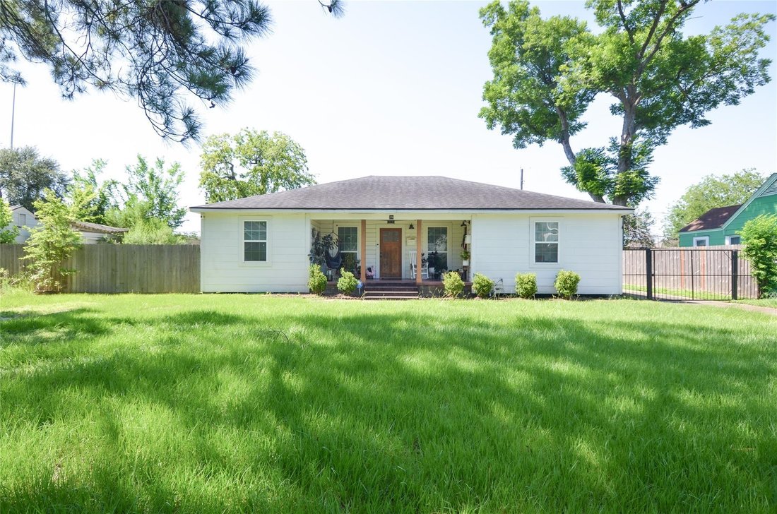 Houston, Texas, United States 1 - 18486272