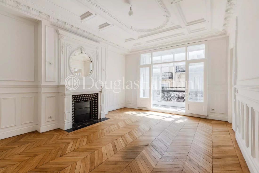 Apartment in Triangle d'Or, Paris 8e Arrondissement, Paris 2 - 18488089