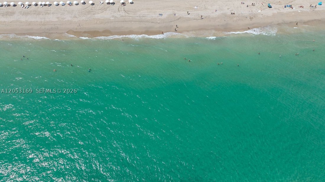 Condo in Hollywood, Florida, United States 2 - 18483187