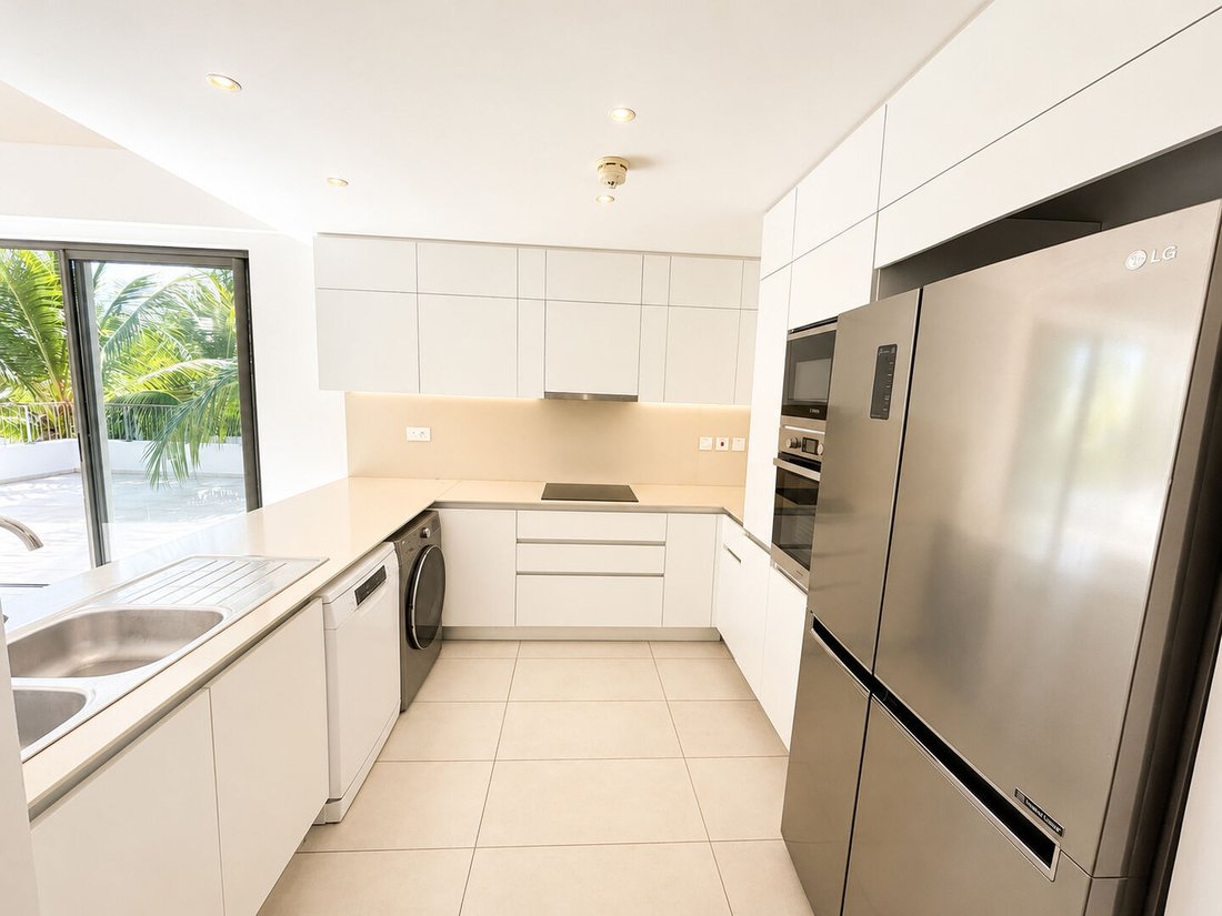Apartment in Grand Baie, Rivière du Rempart District, Mauritius 3 - 18483468