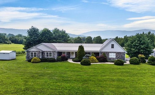 House in Swoope, Virginia, United States 1