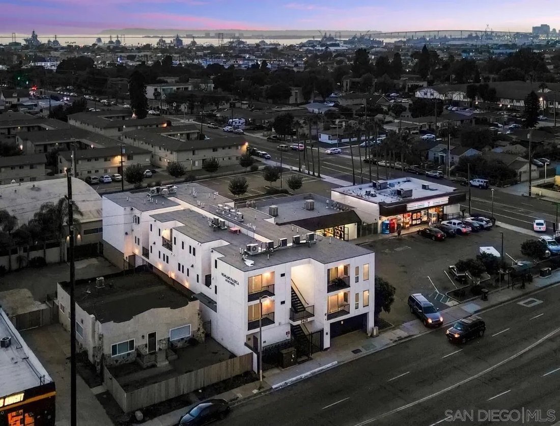 National City, California, United States 3 - 18485989