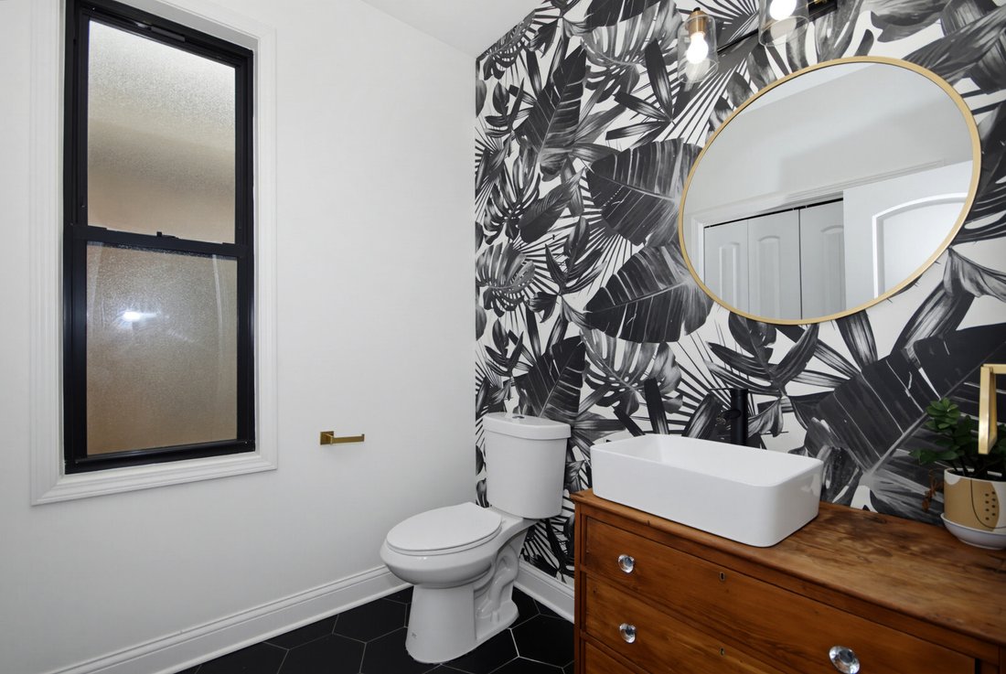 House in Berwyn, Illinois, United States 4 - 18486011